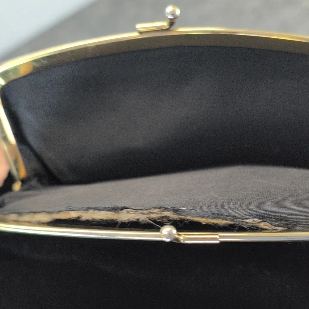 Vintage Black Small Frame Clutch Kiss Lock Gold Hardware Lined Purse DAMAGE